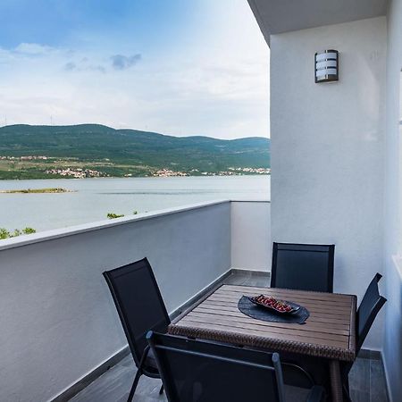 Apartmani Neva, Pridraga Экстерьер фото