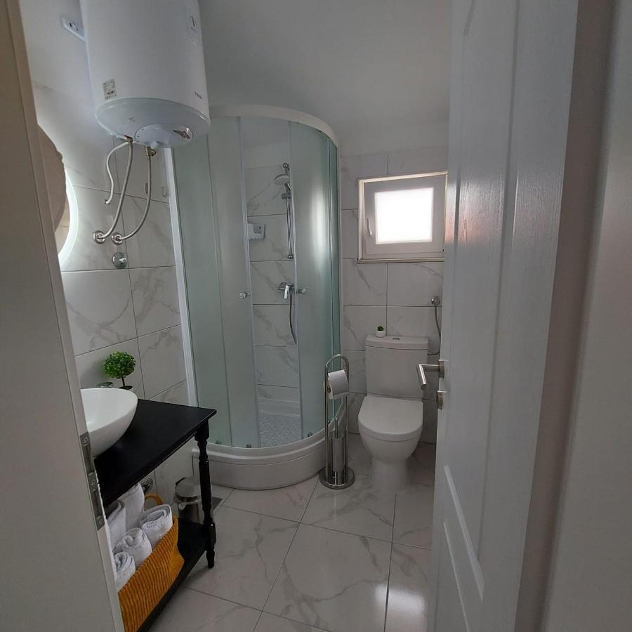 Apartmani Neva, Pridraga Экстерьер фото